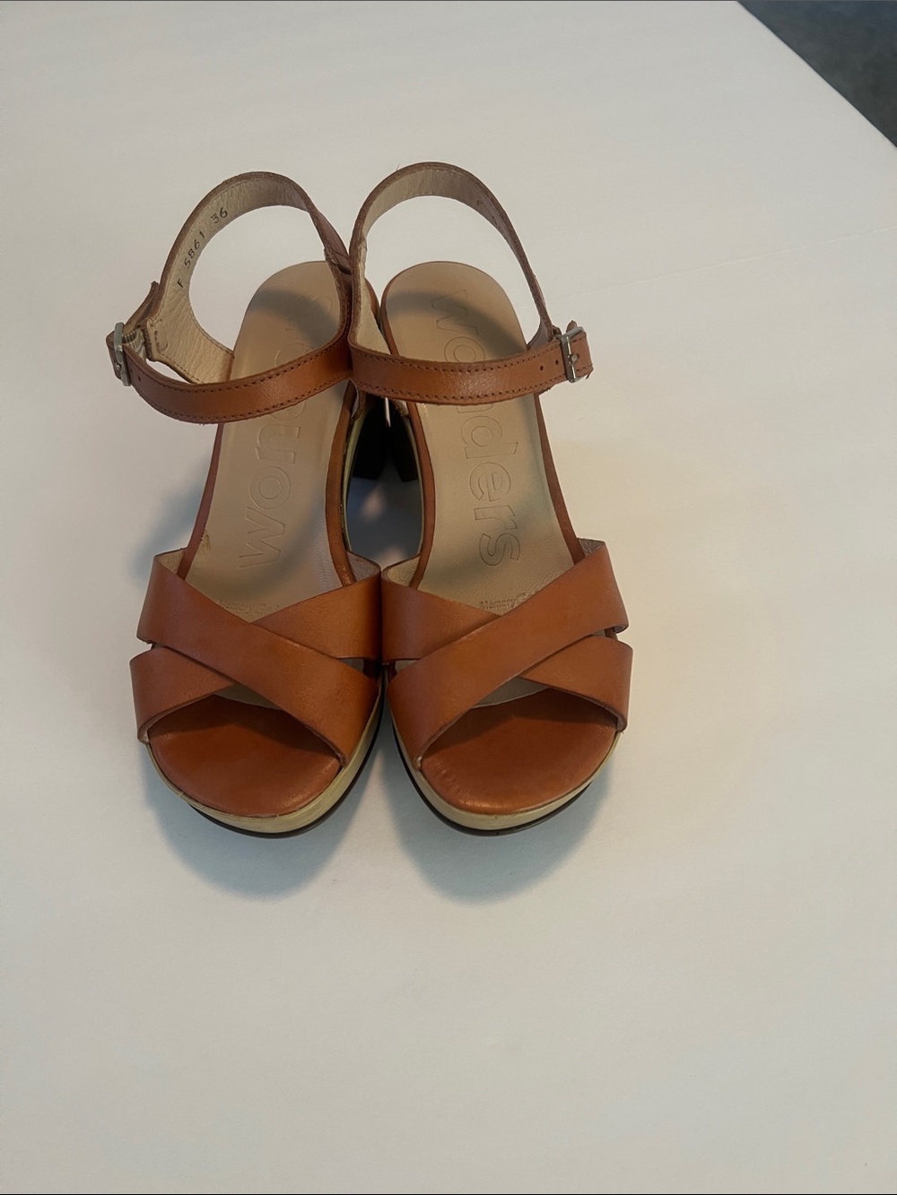 Wonders Women's dark tan Leather Crisscross Ankle Strap Platform Heels